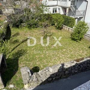 OPATIJA, MATULJI - dvojna kuća s pogledom na more s velikim potencijalom za život i investiciju u Kvarneru