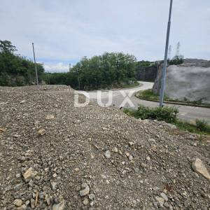 OPATIJA, MATULJI - građevinsko zemljište 630m2 u komercijalnoj zoni za poslovni prostor / halu