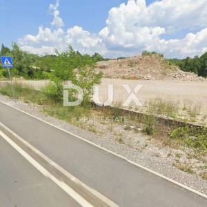 OPATIJA, MATULJI - građevinsko zemljište 2100m2 u komercijalno-stambenoj zoni na frekventnoj poziciji za halu/ poslovnu zgradu ...