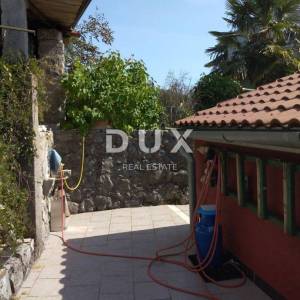 OPATIJA, MATULJI, JURDANI - kuća s garažom i 863 m2 okućnice!!! PRILIKA!!!