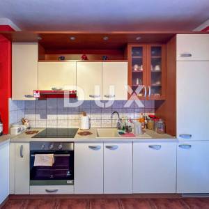 OPATIJA, MATULJI, JUŠIĆI - Dvoetažni 3S+DB, 1. kat, 103,5 m2, pogled na more!
