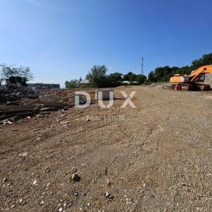 OPATIJA, MATULJI, JUŠIĆI- građevinsko zemljište 4557m2 za halu / poslovnu zgradu