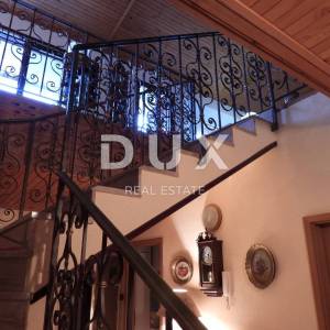 OPATIJA, MATULJI- kuća 400m2 s dvoetažnim stanom i dva apartmana + okućnica 710m2
