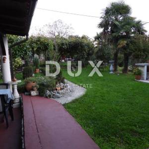 OPATIJA, MATULJI- kuća 400m2 s dvoetažnim stanom i dva apartmana + okućnica 710m2