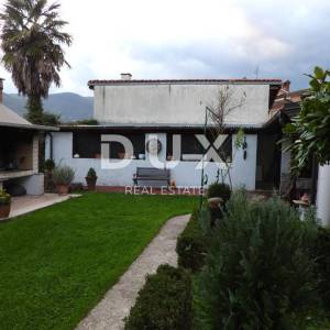 OPATIJA, MATULJI- kuća 400m2 s dvoetažnim stanom i dva apartmana + okućnica 710m2
