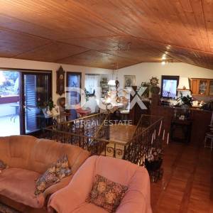 OPATIJA, MATULJI- kuća 400m2 s dvoetažnim stanom i dva apartmana + okućnica 710m2