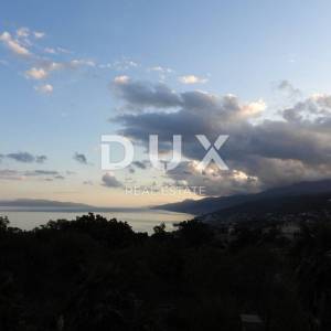OPATIJA, MATULJI- kuća 400m2 s dvoetažnim stanom i dva apartmana + okućnica 710m2