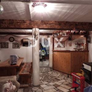 OPATIJA, MATULJI- kuća 400m2 s dvoetažnim stanom i dva apartmana + okućnica 710m2