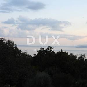 OPATIJA, MATULJI- kuća 400m2 s dvoetažnim stanom i dva apartmana + okućnica 710m2