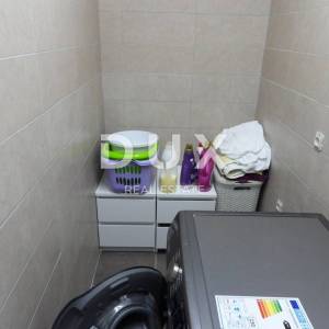 OPATIJA, MATULJI- kuća 405m2 s pogledom na more i bazenom + uređena okućnica 900m2