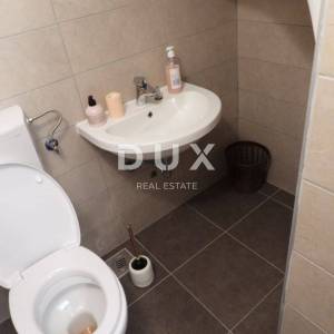 OPATIJA, MATULJI- kuća 405m2 s pogledom na more i bazenom + uređena okućnica 900m2