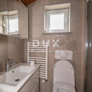 OPATIJA, MATULJI- kuća 405m2 s pogledom na more i bazenom + uređena okućnica 900m2