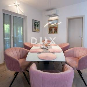 OPATIJA, MATULJI- kuća 405m2 s pogledom na more i bazenom + uređena okućnica 900m2