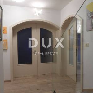 OPATIJA, MATULJI- kuća 405m2 s pogledom na more i bazenom + uređena okućnica 900m2