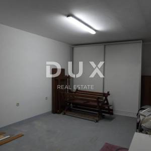 OPATIJA, MATULJI- kuća 405m2 s pogledom na more i bazenom + uređena okućnica 900m2