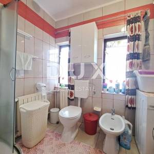 OPATIJA, MATULJI - kuća na parceli od 720 m2