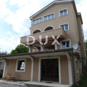 OPATIJA, MATULJI- kuća s 4 stana  550m2 + okoliš 3740m2