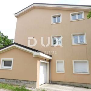 OPATIJA, MATULJI- kuća s 4 stana  550m2 + okoliš 3740m2