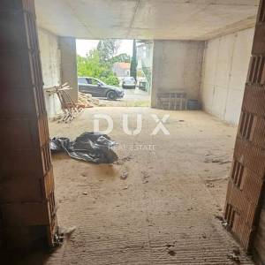 OPATIJA, MATULJI - kuća u izgradnji 230m2 + okoliš 400m2