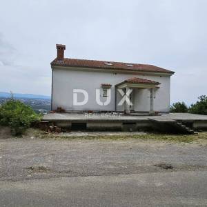 OPATIJA, MATULJI, MIHOTIĆI- građevinsko zemljište 2000m2 s pogledomna more + samostojeća kuća 260m2 