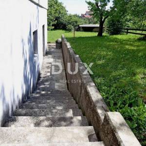 OPATIJA, MATULJI - obiteljska kuća s okućnicom i pogledom na more
