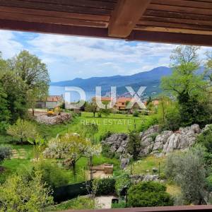 OPATIJA, MATULJI - Senzacionalna lokacija i cijena za € 725,-/m2