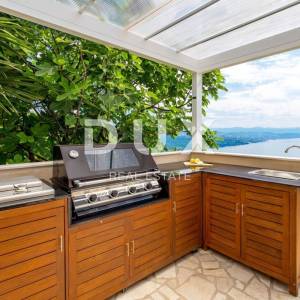 OPATIJA, MATULJI - Vila s pogledom na kvarnersko plavetnilo