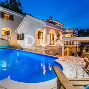 OPATIJA, MATULJI - Vila s pogledom na kvarnersko plavetnilo