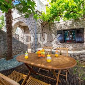 OPATIJA, MATULJI - Vila s pogledom na kvarnersko plavetnilo