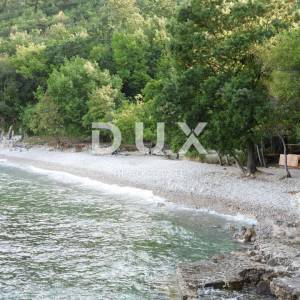 OPATIJA, MEDVEJA- građevinsko zemljište 1. RED DO MORA!!!  2350m2 za hotel/ boutique hotel/ motel/ apartmane/ ville/ kuće za iz...