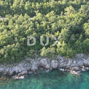 OPATIJA, MEDVEJA- građevinsko zemljište 1773m2, 1. RED DO MORA!! I S GRAĐ. DOZVOLOM za hotel/ boutique hotel/ motel/ apartmane/...