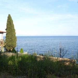 OPATIJA, MEDVEJA- građevinsko zemljište 1773m2, 1. RED DO MORA!! I S GRAĐ. DOZVOLOM za hotel/ boutique hotel/ motel/ apartmane/...