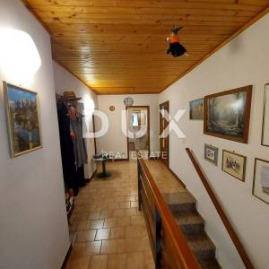 OPATIJA, MEDVEJA - kuća 2.RED DO MORA!! 250m2 + bungalov apartman 25m2 + okoliš 1031m2