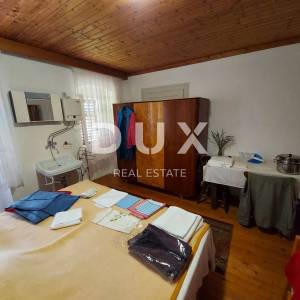 OPATIJA, MEDVEJA - kuća 2.RED DO MORA!! 250m2 + bungalov apartman 25m2 + okoliš 1031m2