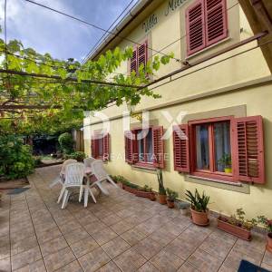 OPATIJA, MEDVEJA - kuća 2.RED DO MORA!! 250m2 + bungalov apartman 25m2 + okoliš 1031m2