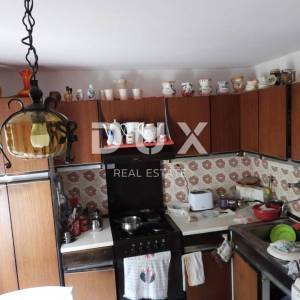 OPATIJA, MEDVEJA - kuća 2.RED DO MORA!! 250m2 + bungalov apartman 25m2 + okoliš 1031m2