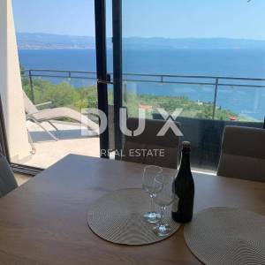 OPATIJA, MEDVEJA - kuća 340 m2 s pogledom na more i okoliš 800m2