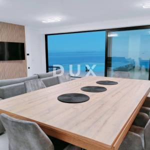 OPATIJA, MEDVEJA- villa 100m2 s  bazenom i panoramskim pogledom na more + okoliš 815m2