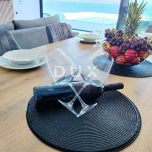 OPATIJA, MEDVEJA- villa 100m2 s  bazenom i panoramskim pogledom na more + okoliš 815m2