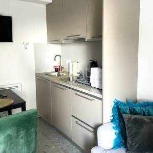 Opatija, moderan studio apartman u prekrasnoj vili sa zajedničkim bazenom