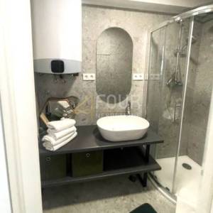 Opatija, moderan studio apartman u prekrasnoj vili sa zajedničkim bazenom