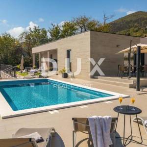 OPATIJA - Moderna vila s bazenom i pogledom na more