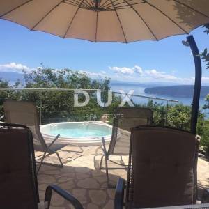 OPATIJA, MOŠĆENICE, SV. JELENA - simpatična kuća s panoramskim pogledom na Kvarner