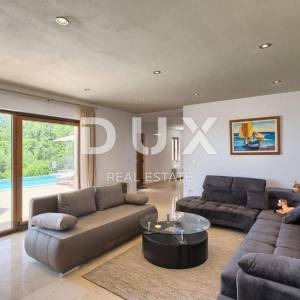 OPATIJA, MOŠĆENICE - Vila na osami, 240m2 s pogledom na more