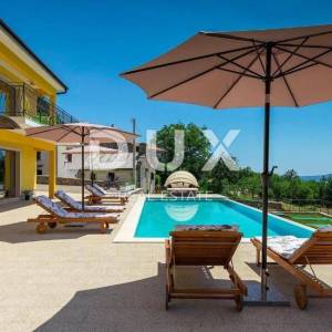 OPATIJA, MOŠĆENICE - Vila na osami, 240m2 s pogledom na more