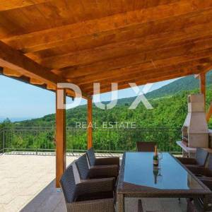 OPATIJA, MOŠĆENICE - Vila na osami, 240m2 s pogledom na more