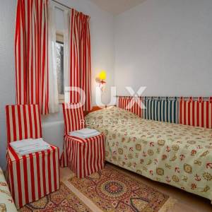 OPATIJA, MOŠĆENIČKA DRAGA - Investicijski dragulj: Vila na osami, prvi red do mora