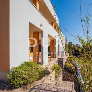 OPATIJA, MOŠĆENIČKA DRAGA - Investicijski dragulj: Vila na osami, prvi red do mora