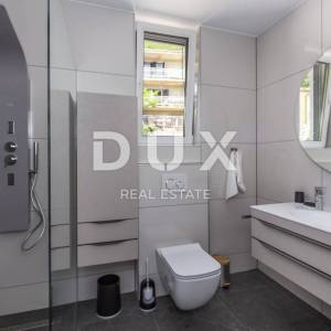 OPATIJA, MOŠĆENIČKA DRAGA – dvije nove vile s bazenom, 410m2 + 225m2 s vrtom, namještajem i wellnessom