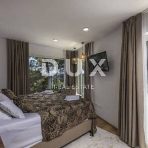 OPATIJA, MOŠĆENIČKA DRAGA – dvije nove vile s bazenom, 410m2 + 225m2 s vrtom, namještajem i wellnessom